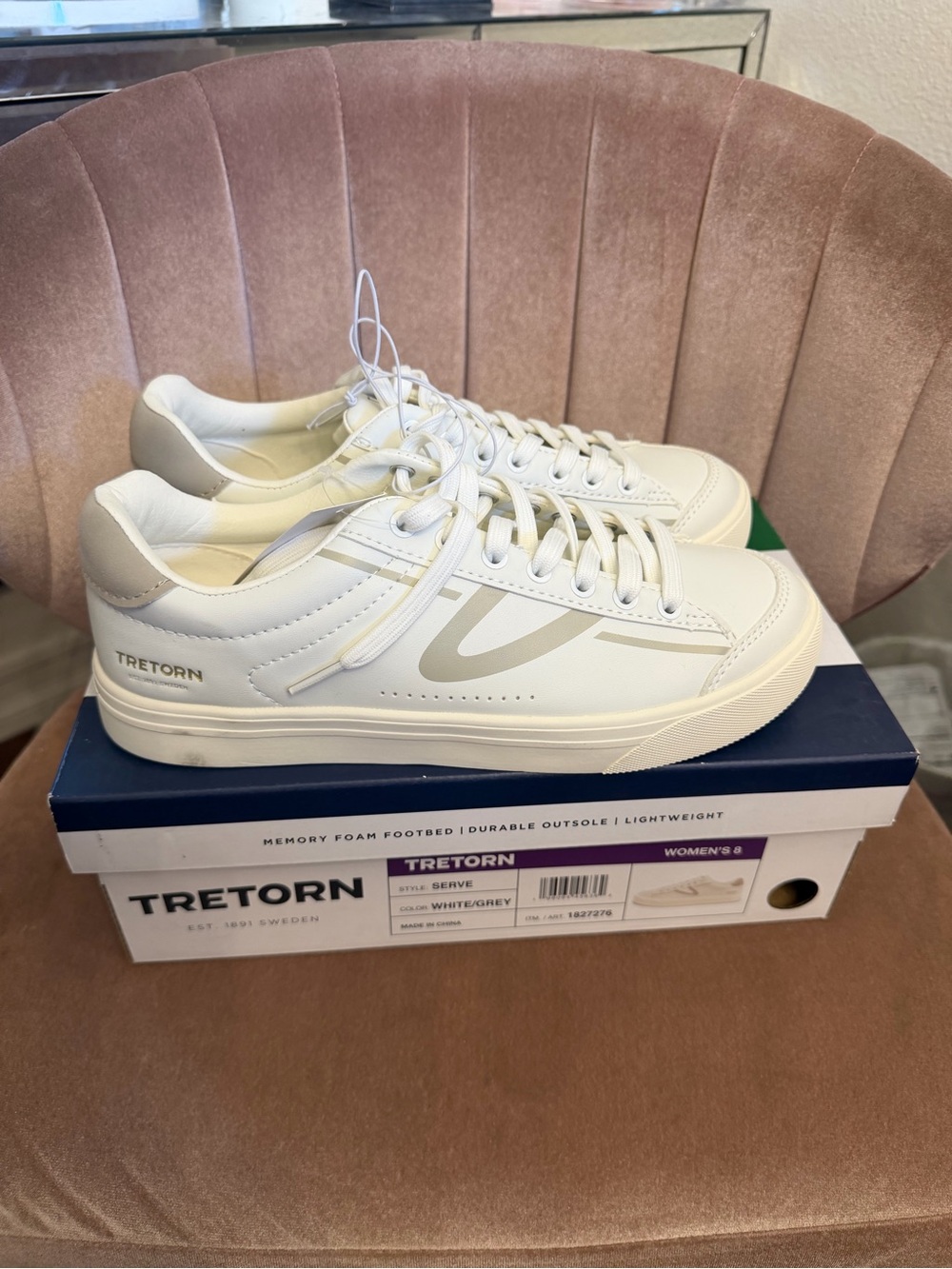 Tretorn White and Gray women’s Low-Top Sneakers
